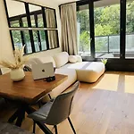 Velmora Boutique - Wellness - Pool, Sauna, E-bikes Direkt Am * Timmendorfer Strand