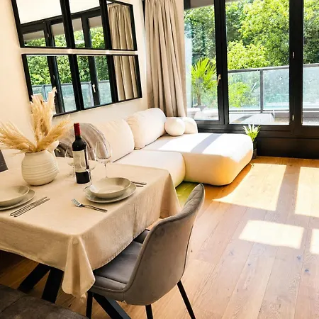 Velmora Boutique - Wellness - Pool, Sauna, E-bikes Direkt Am * Тиммендорфер-Штранд